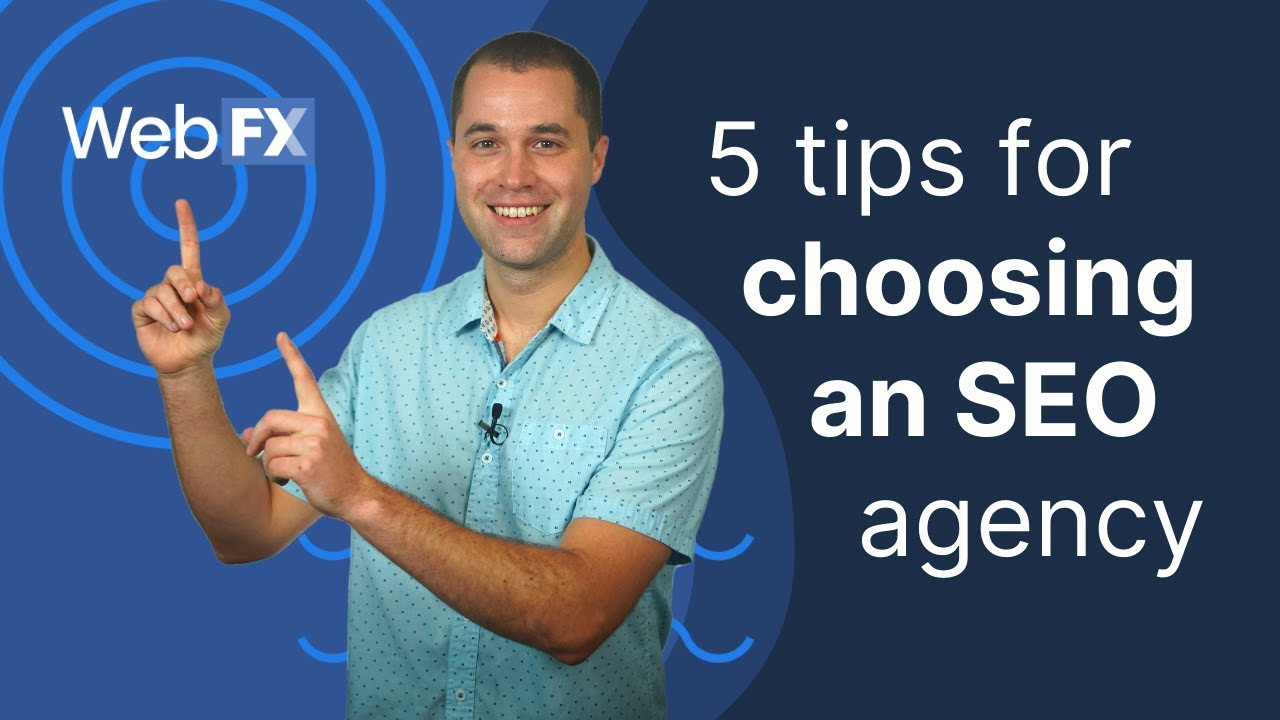 alt text describing a man pointing at 5 tips on choosing an SEO agency