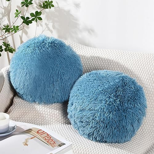 2 Pieces Plush Ball Throw Pillow Round Pillow for soft play.