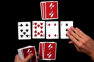 Playing Scopa with cards