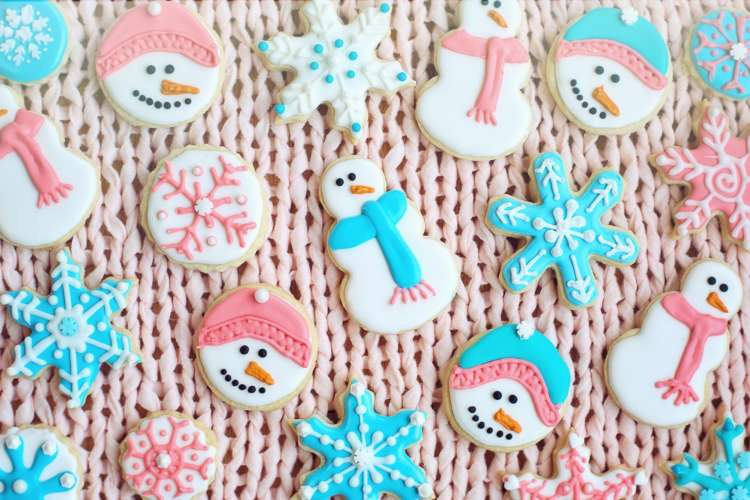A cookie contest is one of the top party games for Christmas