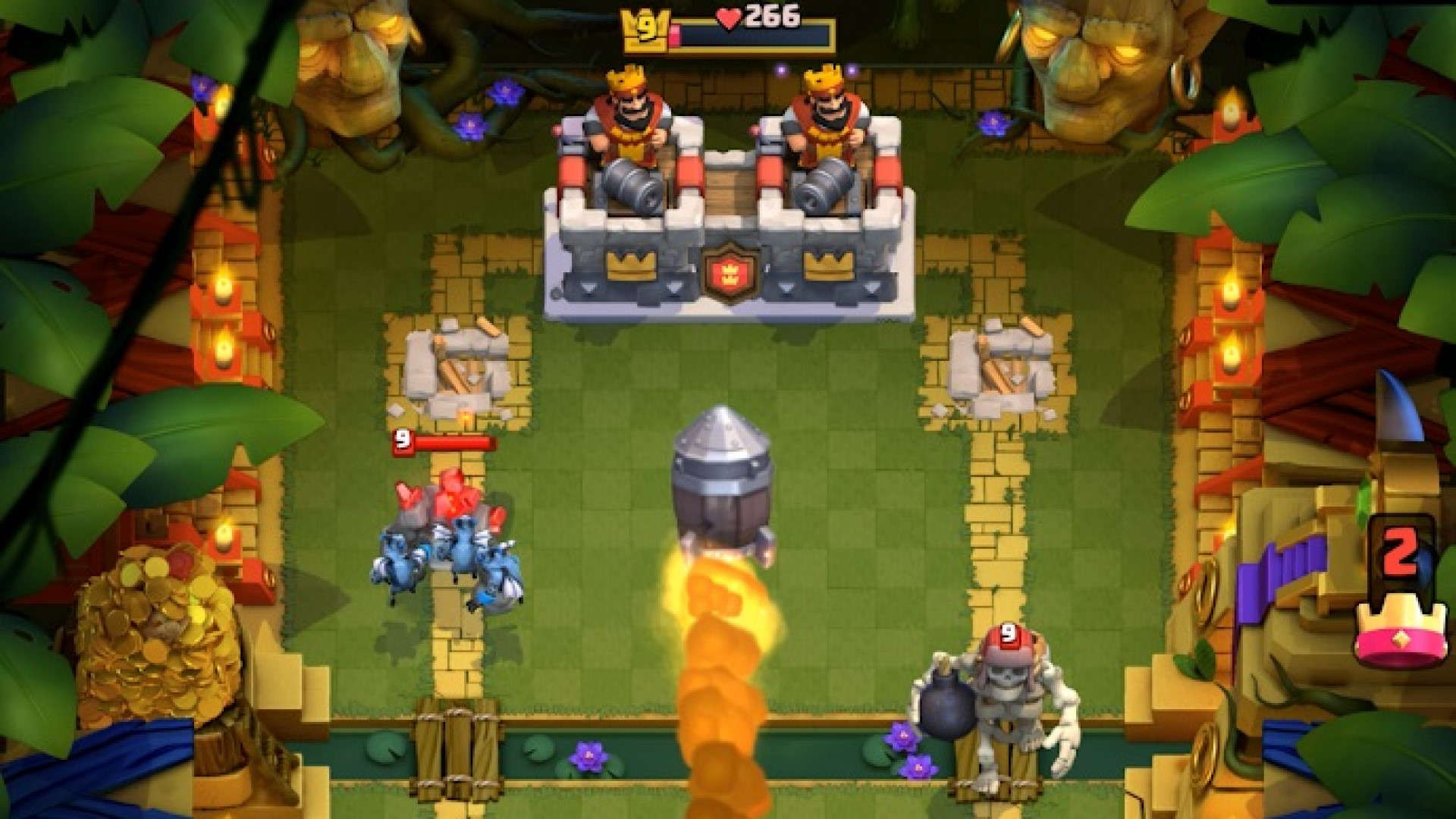 Best iPhone games: Clash Royale. Image shows a battle in progress.