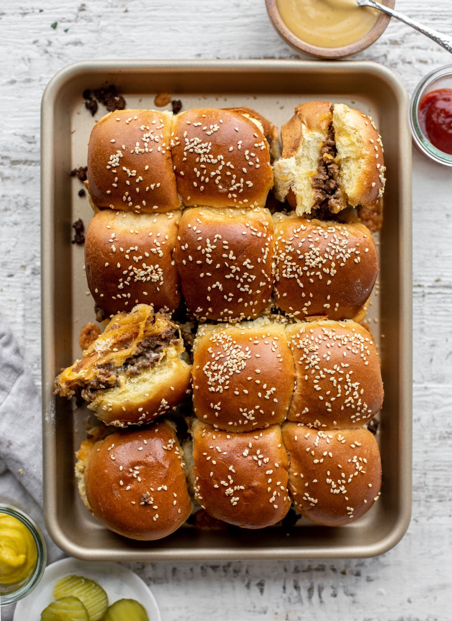Cheeseburger sliders with house sauce