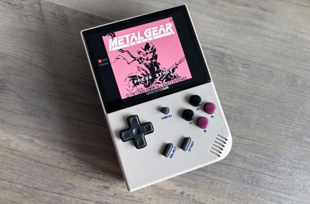 Anbernic RG35XX Plus gaming handheld