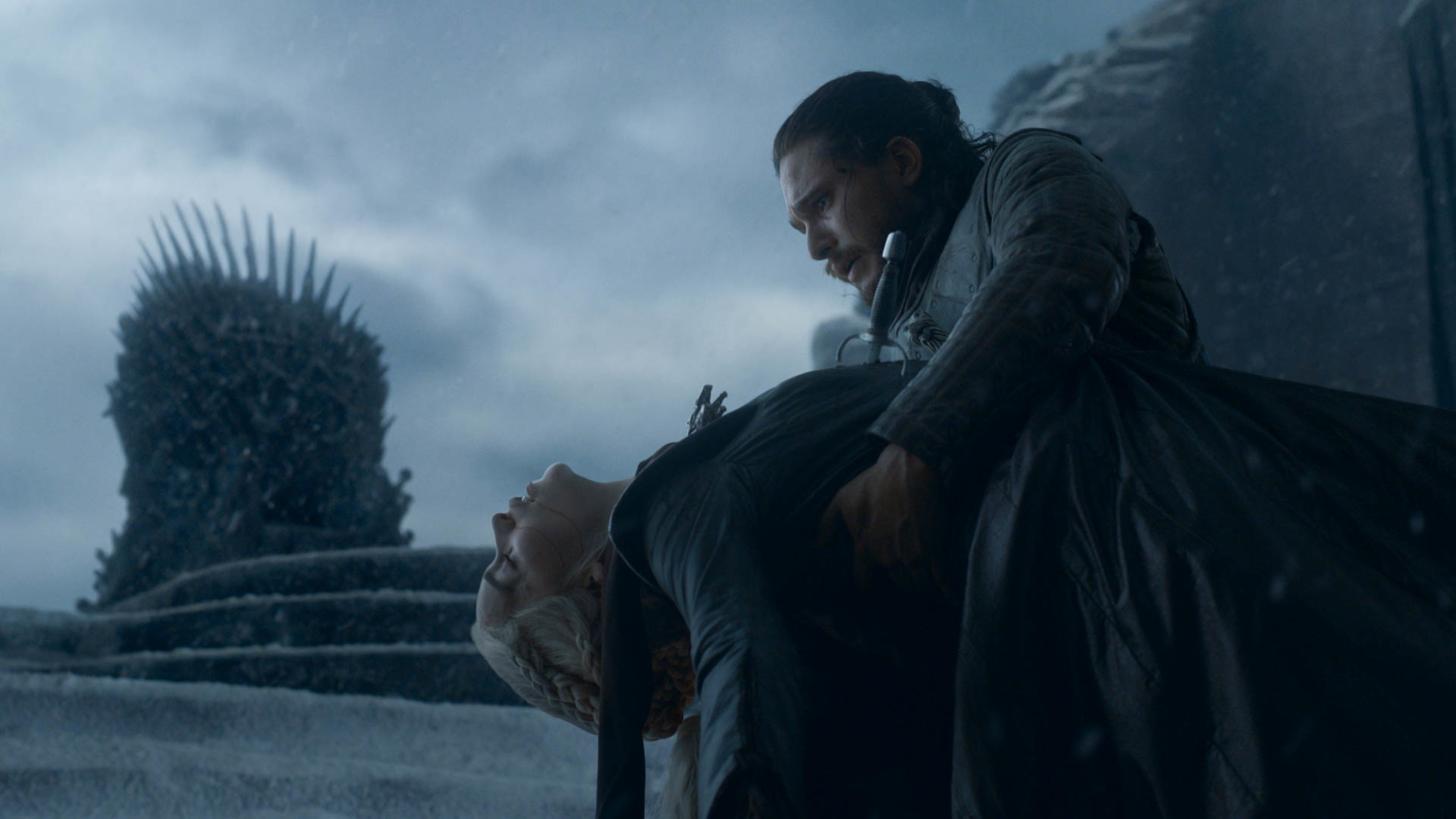 Daenerys Targaryen dies in Jon Snow's arms.