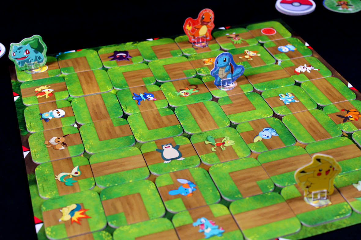 Gameplay strategy in Pokémon Labyrinth with tile placement