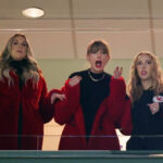 Taylor Swift's red coat at the Chiefs vs Packers game