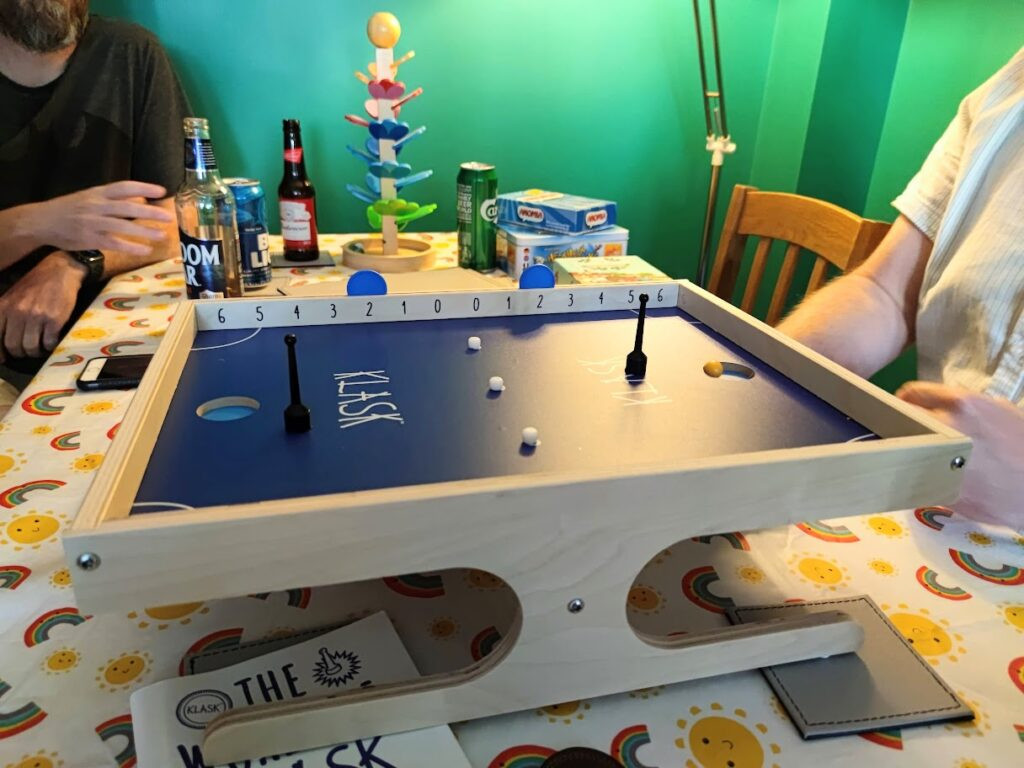 Klask game on a table