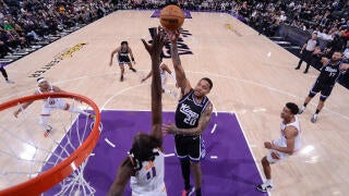 Kings clinch No. 9 Seed