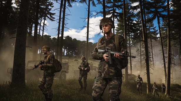 Arma Reforger on multiple platforms, showcasing crossplay functionality