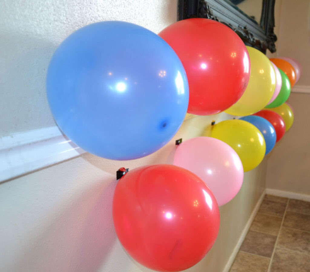 Riddle balloon game