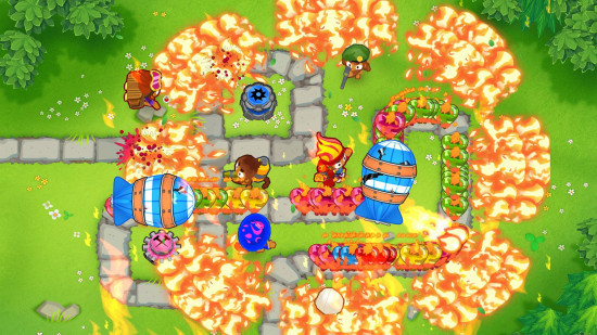 Best offline games: Bloons TD 6+. Image shows a chaotic battle taking place in the game.