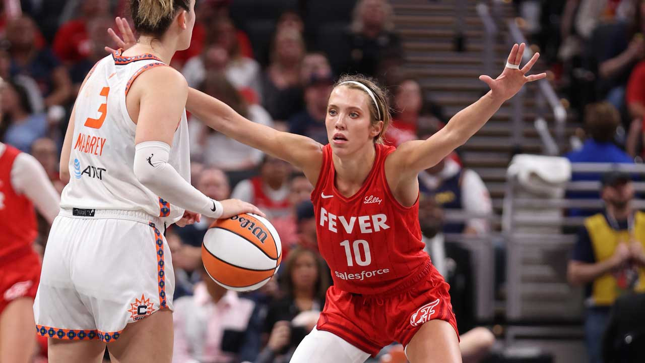 Connecticut Sun star player in action